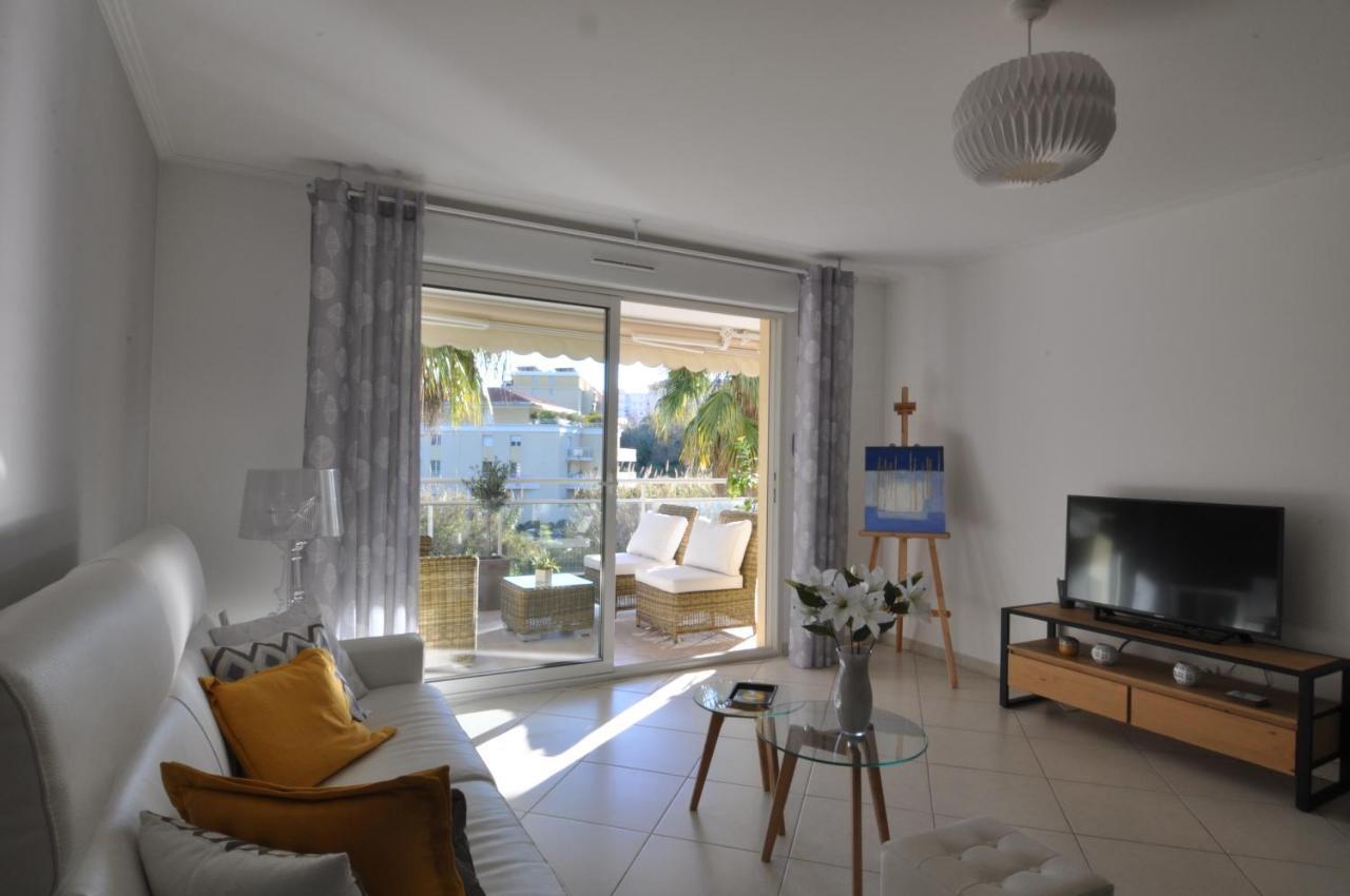 Elegant One-Bedroom Apartment With Swimming Pool - Stayinantibes - Le Vallon Eksteriør billede